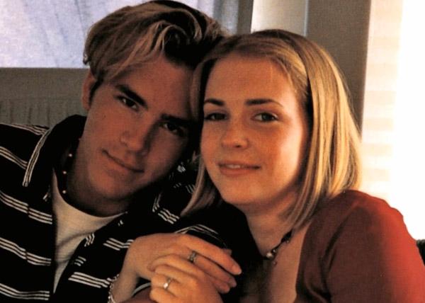 Melissa joan hart ryan reynolds