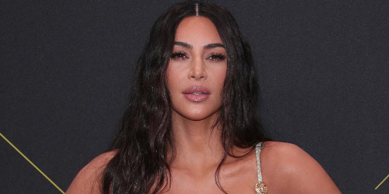 see-kim-kardashian-wearing-adress-with-her-face