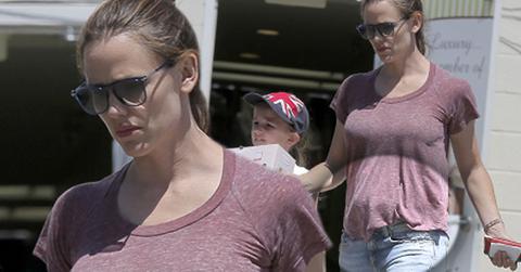jennifer garner baby bump