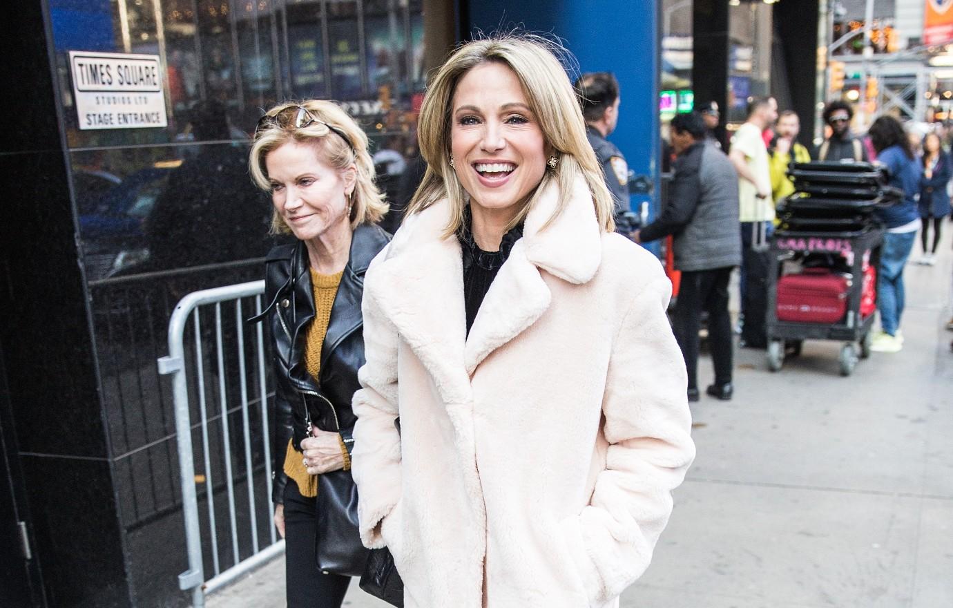 amy robach tj holmes arrive gma set couple affair