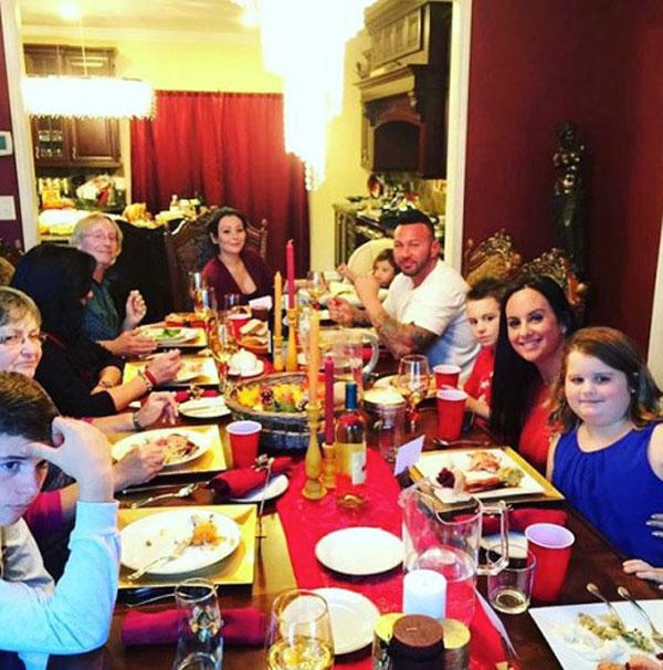 Jwoww thanksgiving family dinner jenni farley 04