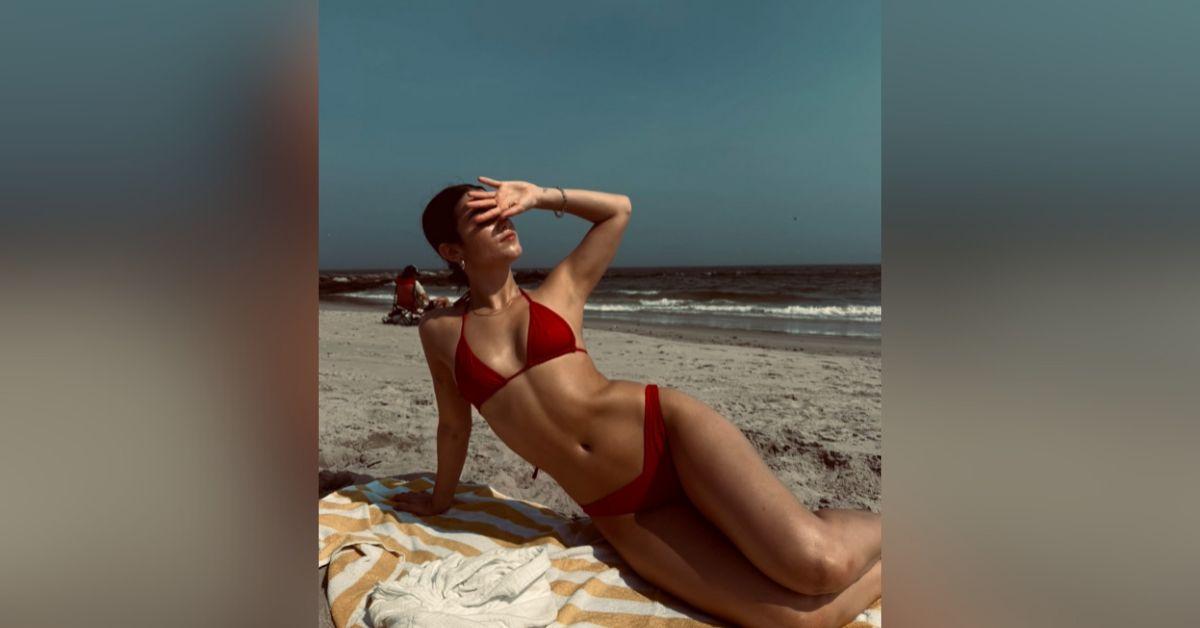dancer bikini clad charli damelio love island subtle nod red hot beach photos