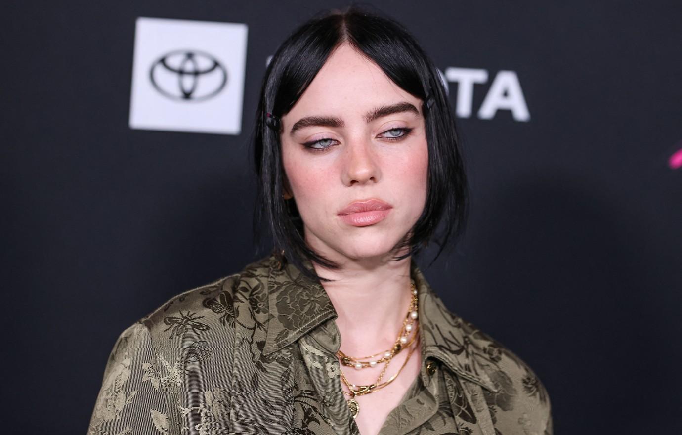 Billie Eilish & BF Jesse Rutherford Attend The Super Bowl: Photos –  Hollywood Life