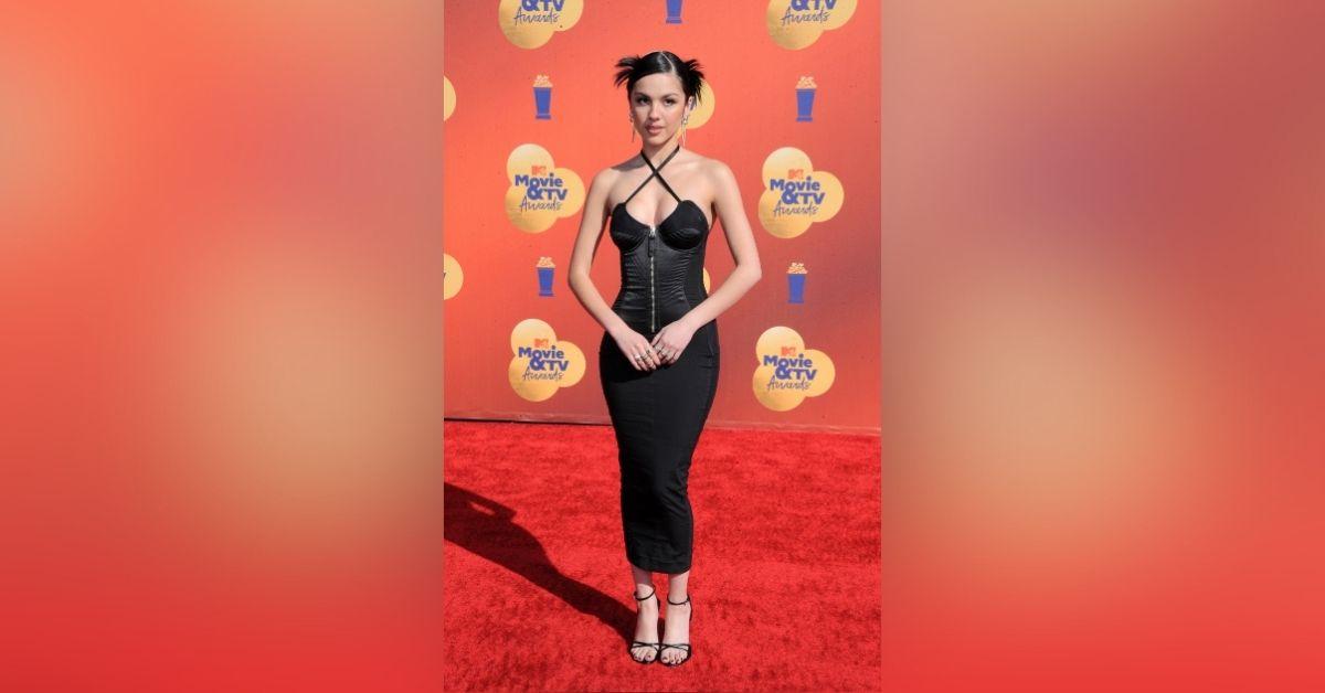 olivia rodrigo best braless moments hot photos