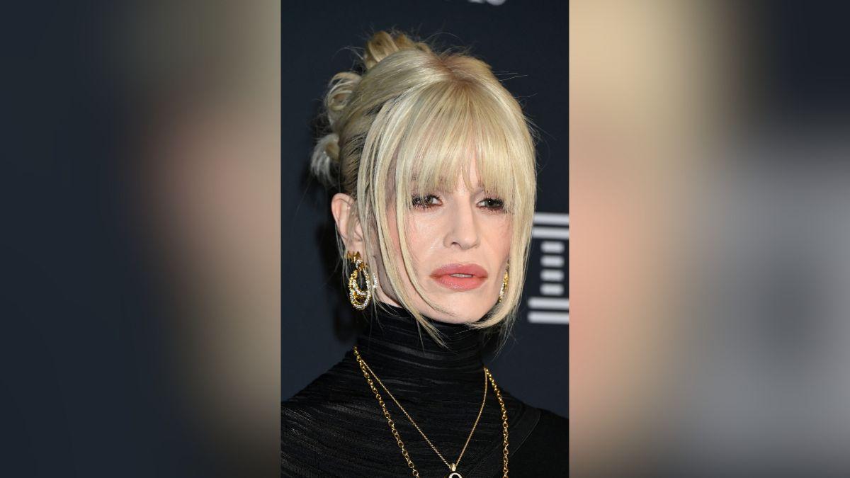 Image of Kelly Osbourne is reportedly still working through grief.