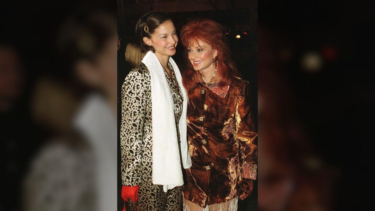 Ashley Judd, Naomi Judd