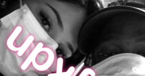Kylie jenner travis scott first photo together since birth baby