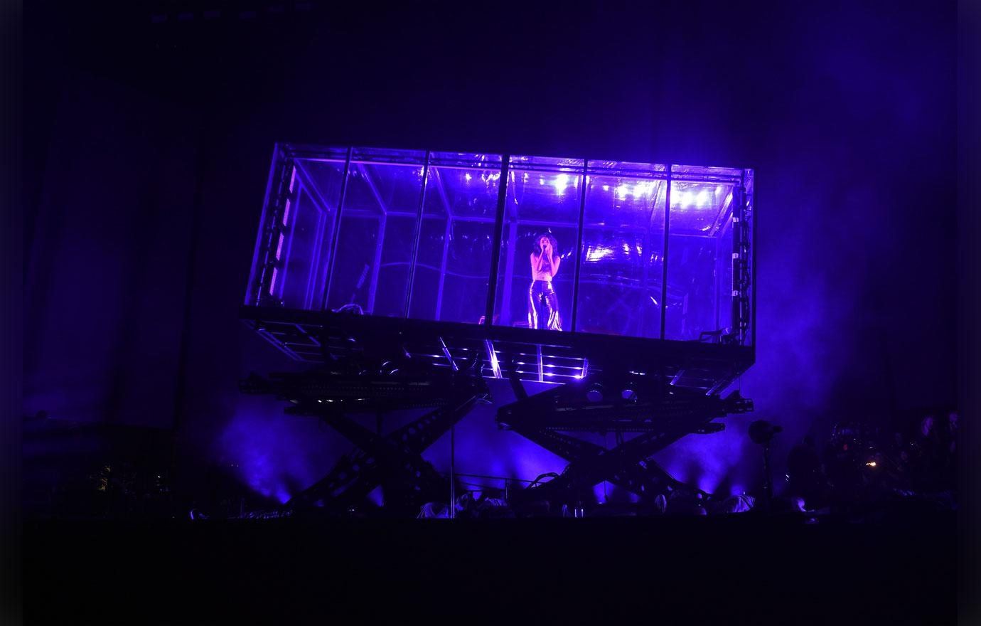 Lorde says Kanye & Kid Cudi stole her set design at Kids See Ghosts debut  show