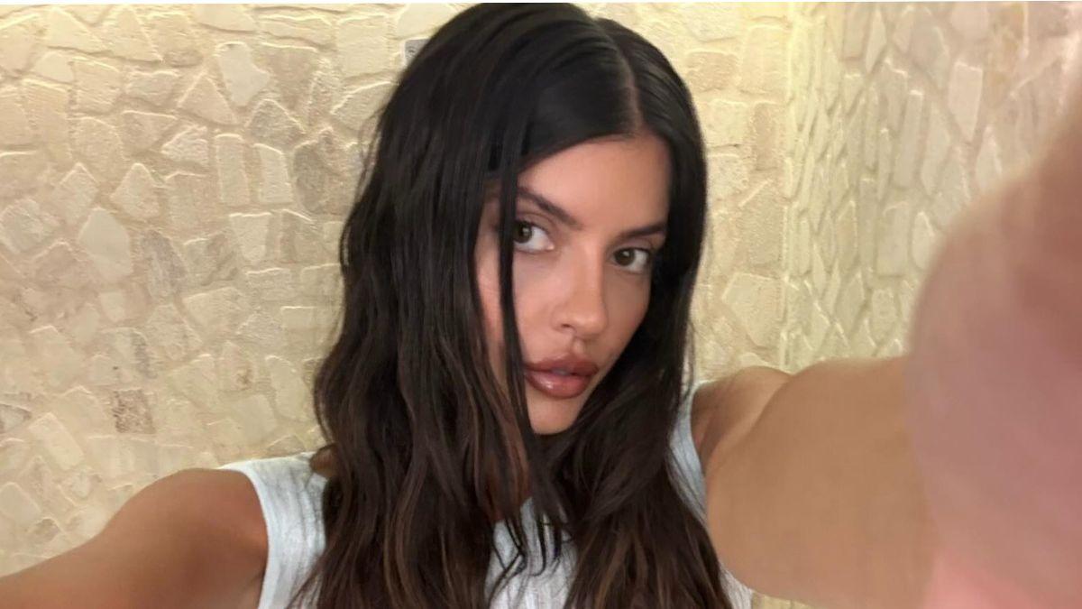 Image of Hannah Harrison is 32, while Mossimo Giannulli is 62.