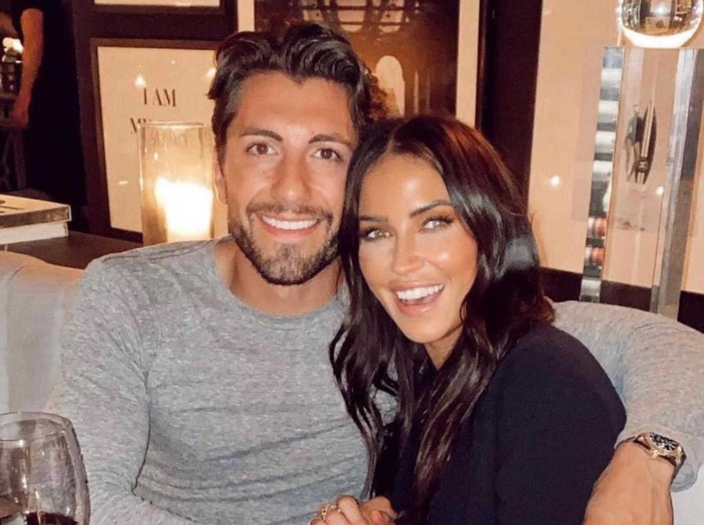 kaitlyn bristowe isnt ready discuss jason tartick breakup fears lose fans