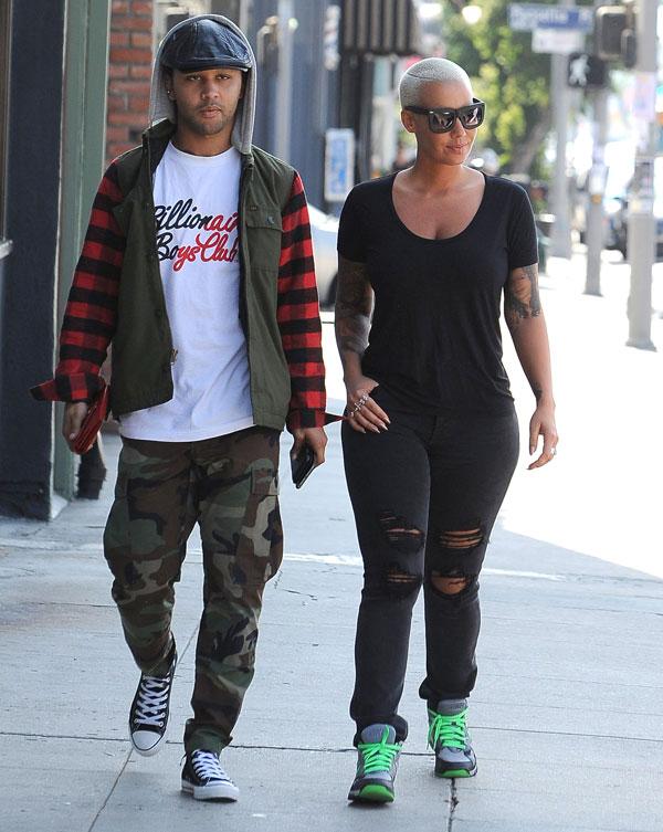 Amber rose lip piercing1