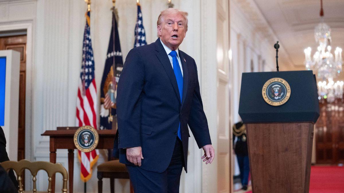 image of 'Definitely not normal behavior for a public appearance,' one person on social media wrote.