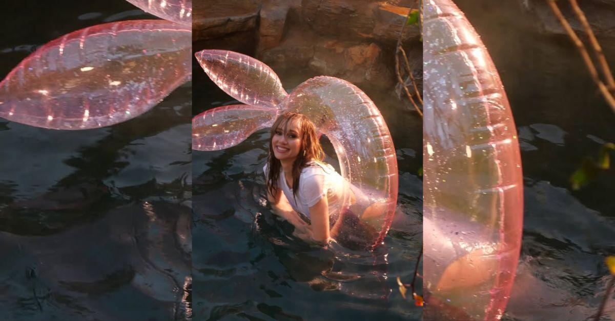 suki waterhouse on this love behind scenes