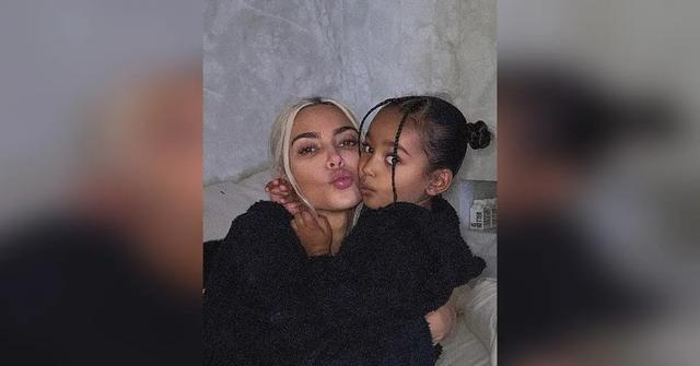kim kardashians daughter chicago twin new photo
