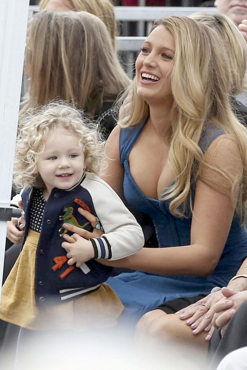 ryan reynolds blake lively daughters james hollywood walk of fame 05