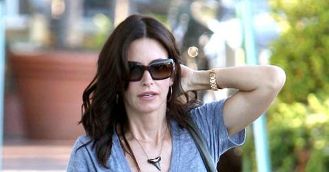 2009__07__courteney_cox_main.jpg