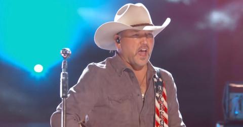 jason aldean performs cmt music awards racist song watch