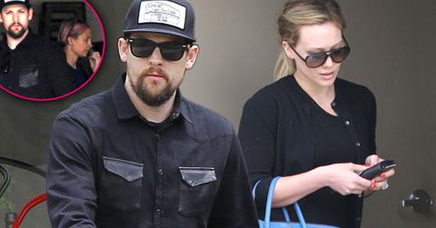 Joel madden texting hilary duff (1)