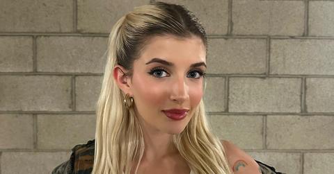 sami sheen shows off toned abs sultry thirst trap photo pp