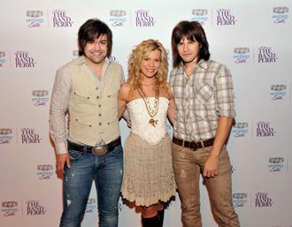 The band perry jun1 schick hydro silk.jpg