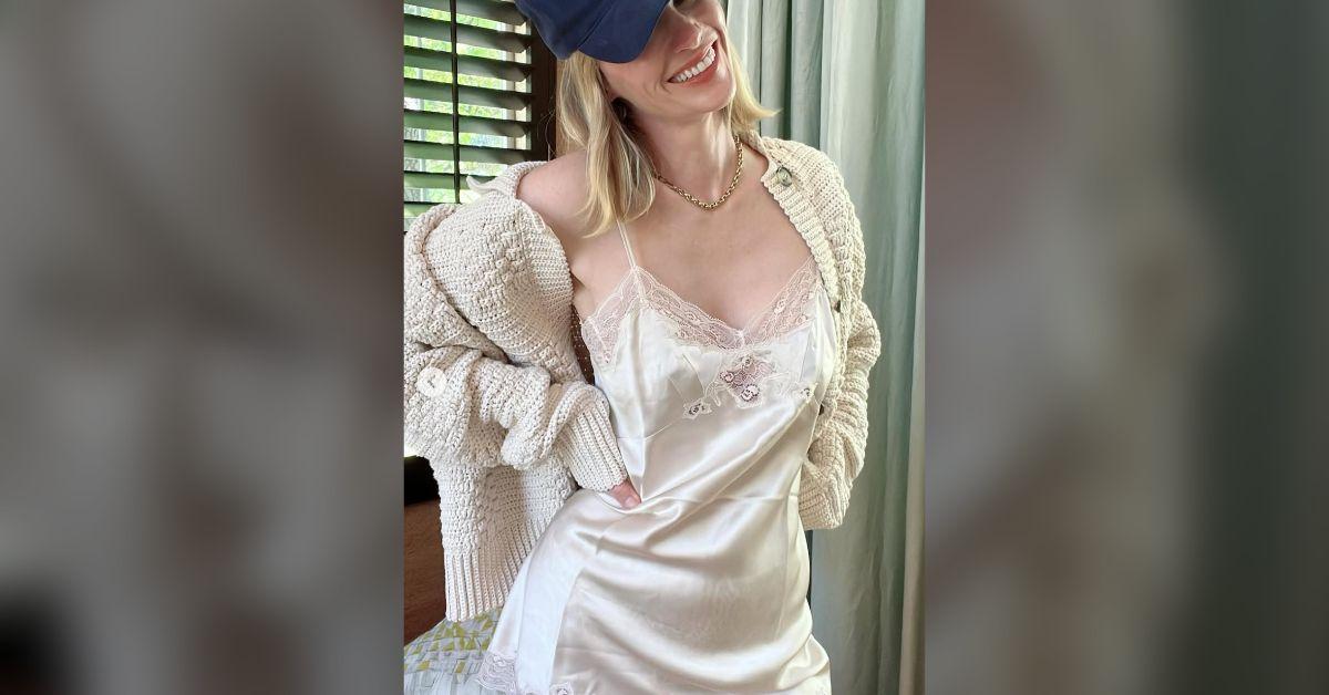 Image of January Jones flaunted her toned body in a bikini last week.