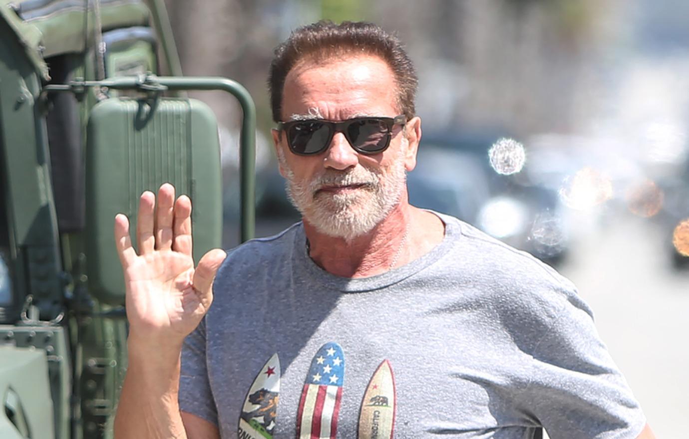 arnold schwarzenegger rolls suv car accident brentwood