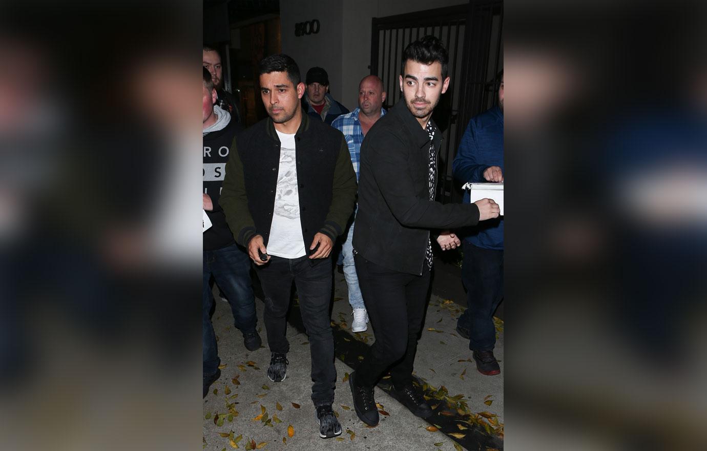 Joe Jonas and Wilmer Valderrama kick off the weekend early at Craig&#8217;s