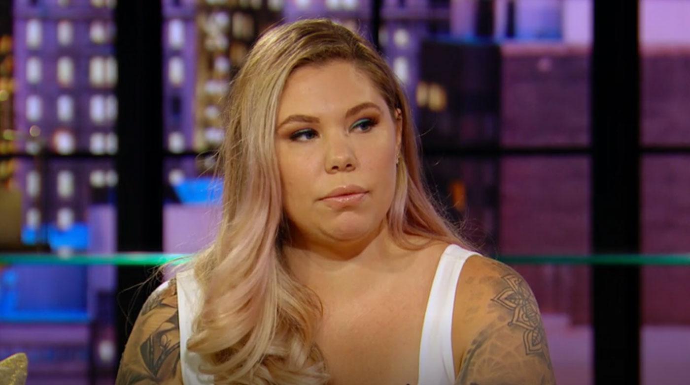 kailyn-lowry-pregnant-baby-girl-welcomes-photos-karma-instagram