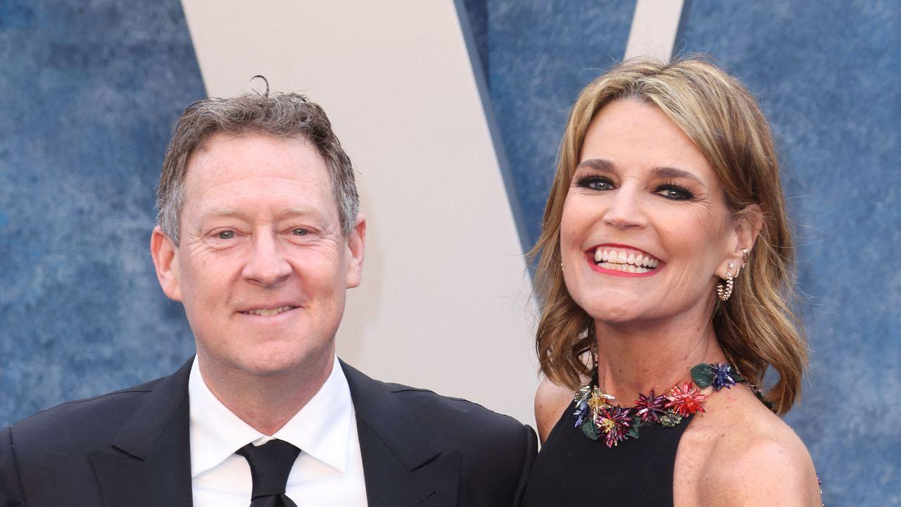 Image of Savannah Guthrie leaned on her husband, Michael Feldman, as she navigated a difficult period for her family.