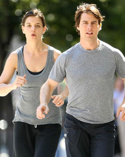 PHOTOS: Katie Holmes & Tom Cruise Hit the Boston Pavement