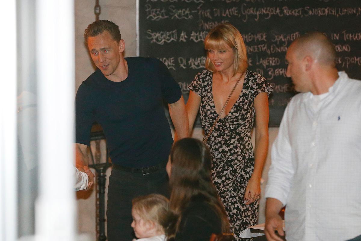 Tom Hiddleston And Taylor Swift Sighting In Broadbeach