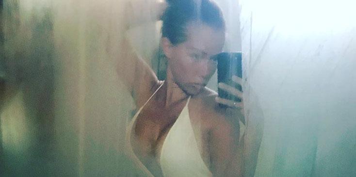 Kendra wilkinson sexy pic 33rd birthday after divorce hank baskett