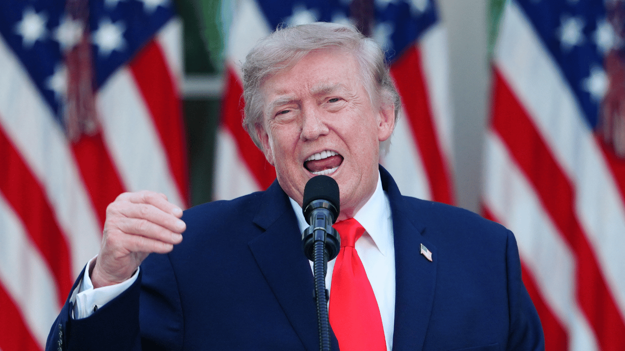 photo of The president allegedly discussed the cause of Lindsey Graham's death with White House physicians.