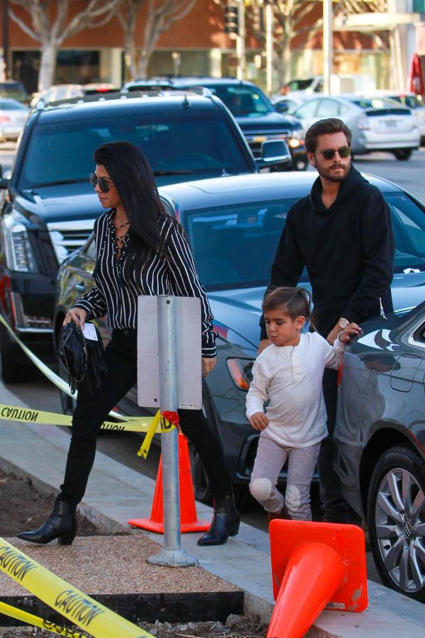 Kourtney Kardashian and Scott Disick get together for shopping with Mason