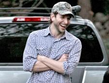 2010__02__bradley_cooper_feb4main 225×173.jpg