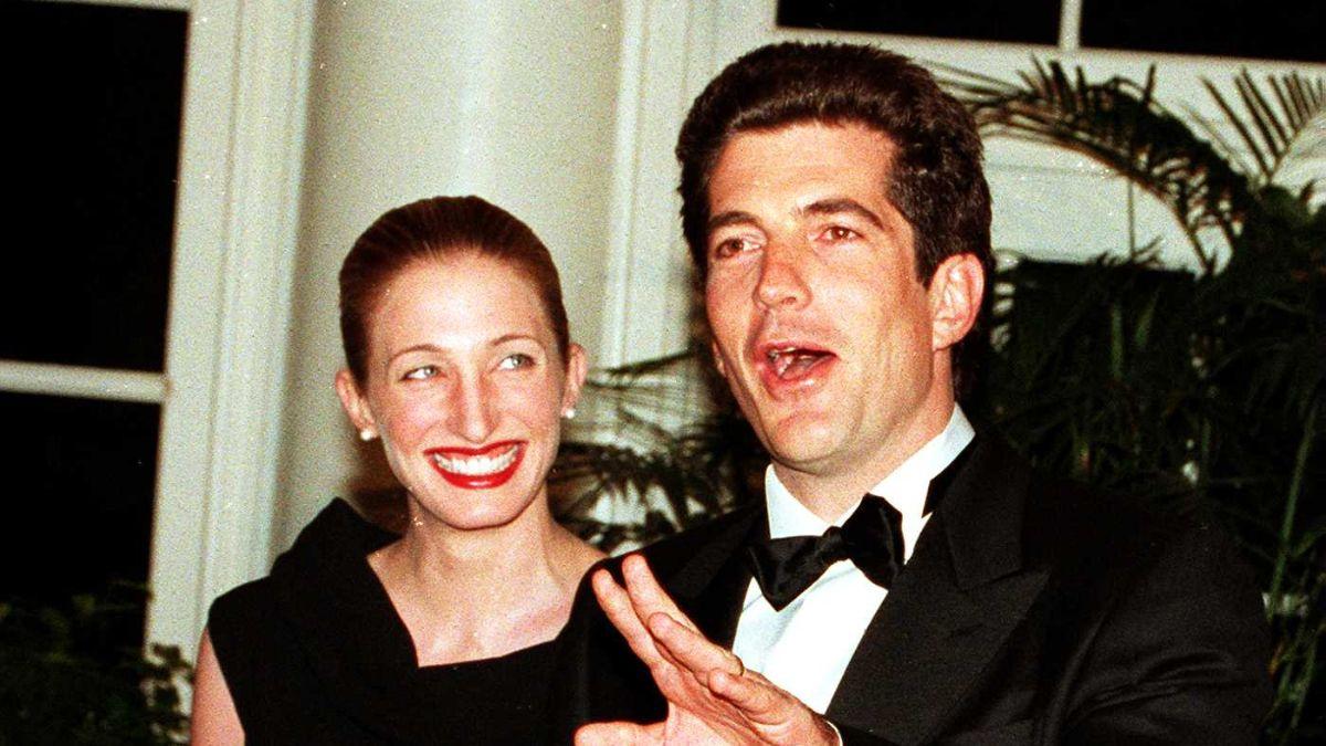 john f kennedy jr carolyn bessette kennedy relationship timeline