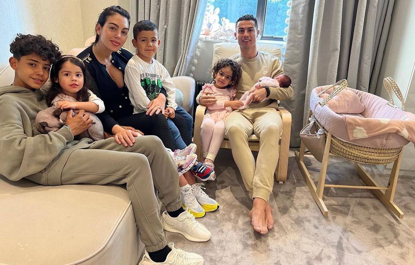 cristiano family ig