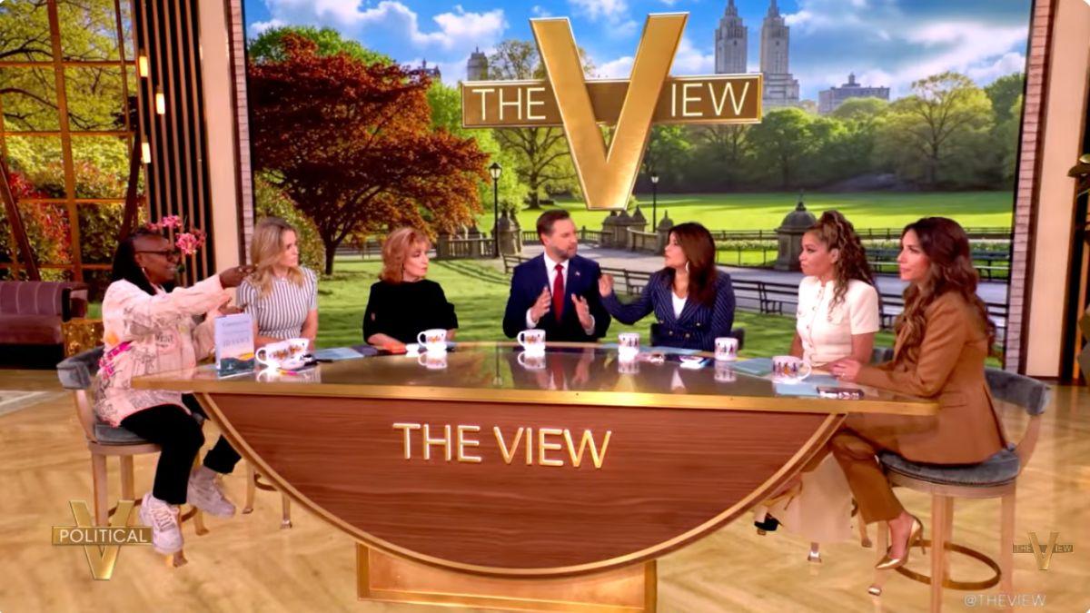 Photo of 'Ana, God, please!' Whoopi Goldberg exclaimed as she tried to cut to commercial break.