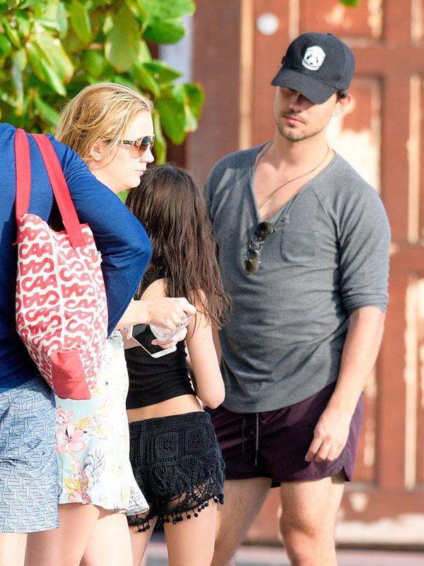 Billie lourd taylor lautner vacation photos st barts 011