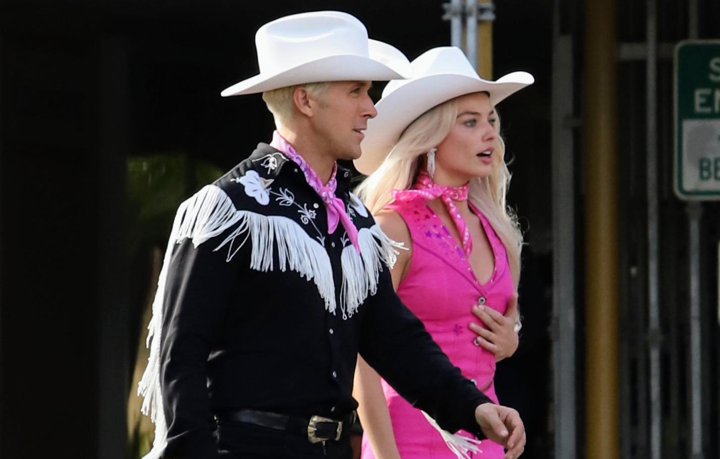 margot robbie and ryan gosling seen together filming scenes for the new barbie movie