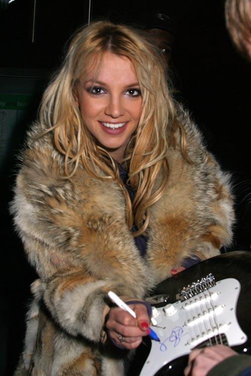 2011__09__britney spears ultimate 300267_ _1.jpg