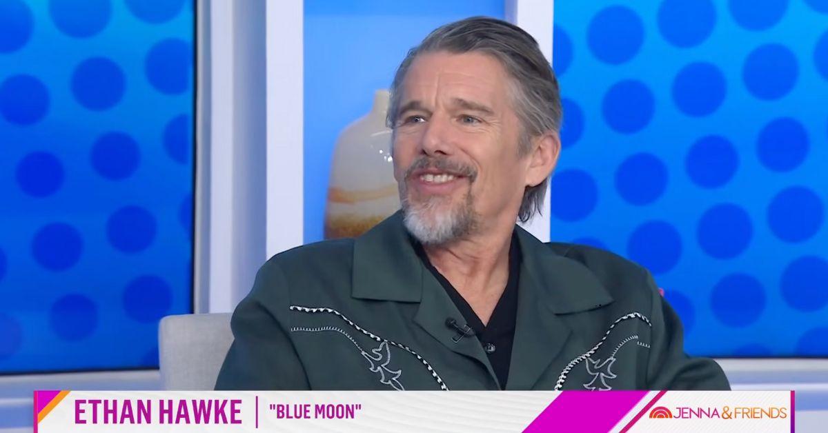 Image of Ethan Hawke wanted to kiss Gwyneth Paltrow organically.