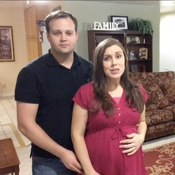 Josh duggar cheated anna wife ashley madison addiction porn 001