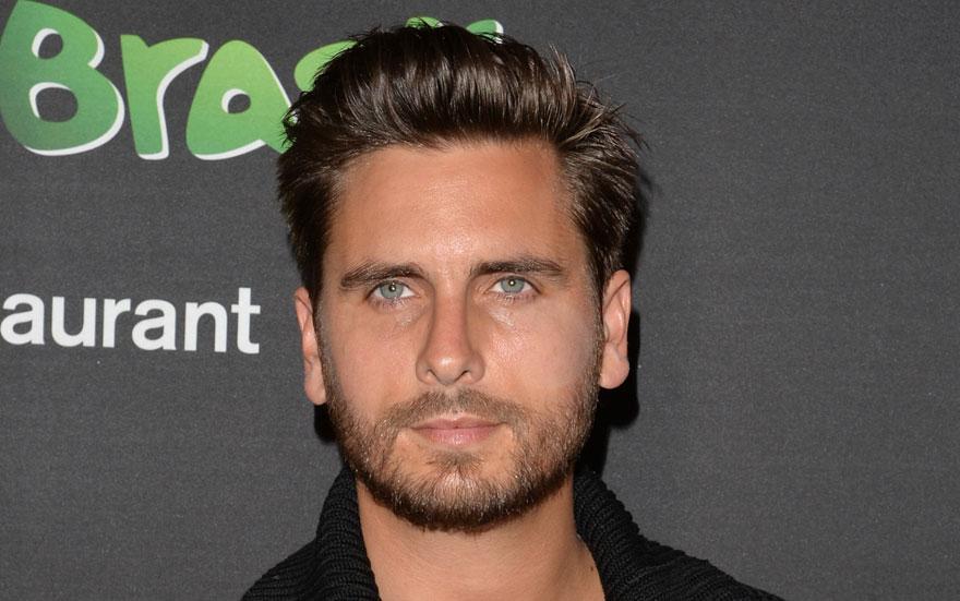 WATCH Scott Disick Breaks Down With An Emotional Apology To The