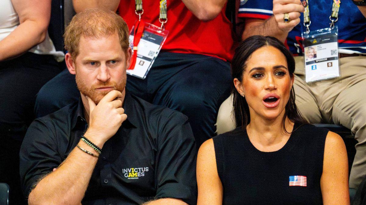 Image of The couple issued a sharp statement criticizing the author.