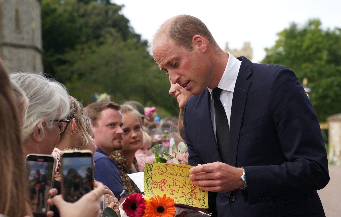 prince louis reaction queen elizabeth death