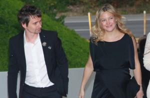 2011__08__Kate Hudson Matt Bellamy Aug15ne 300&#215;196.jpg